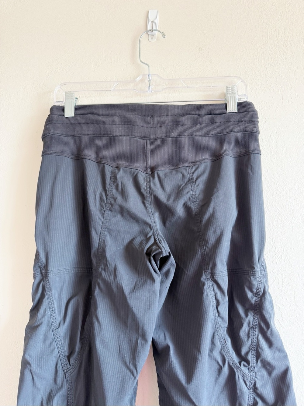 Lululemon Dance Studio Straight Leg Pants in black size 4 - Picture 7 of 12